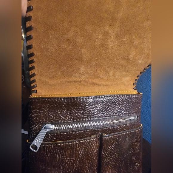 Set - Picture 6 of 11